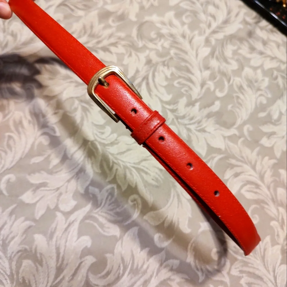 🍒 Lovely Vintage 70's Cherry Red Genuine Bonded Leather & Gold Belt - M/L - Picture 4 of 16